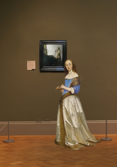 Johannes Vermeer's Woman with a Pearl Necklace in scael