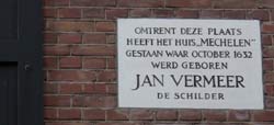 comerrorative plaque dedicated to Vermeer in  Delft